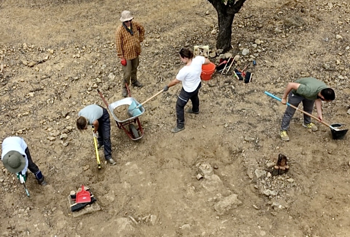 Scopri di più sull'articolo Gli scavi al Teatro antico
